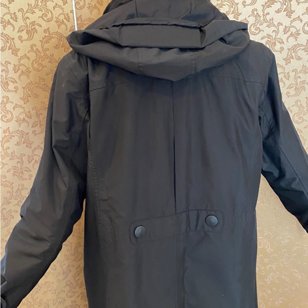 L.L. Bean, all weather jacket - Picture 5 of 5